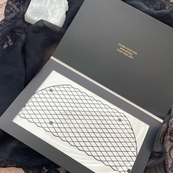 Bijou indiscrets fishnet face mask sticker decal Louise mask reusable new years - Picture 3 of 3